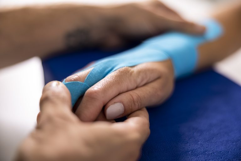 Solingen, 10-08-1011: PazuruMed
digicam
copyright: Ralph Sondermann, P o s t f a c h 3221, 40748 L a n g e n f e l d,
http://www.ralphsondermann.com
M 0172/2074420
Keine Persoenlichkeitsrechte von Abgebildeten vorhanden. Nutzung nur journalistisch und gegen H o n o r a r, U r h e b e r nennung und B e l e g e x e m p l a r.
Es gelten meine AGB. Abrechnung nach Honorarempfehlung der MFM.
No rights of p r i v a c y of the s h o w n p e r s o n s and o b j e c t s available. Using only j o u r n a l i s t i c and for p a y m e n t, copyright note and a u t h o r 's copy. My personal g e n e r a l conditions of b u s i n e s s and d e l i v e r y are valid.
search: Deutschland